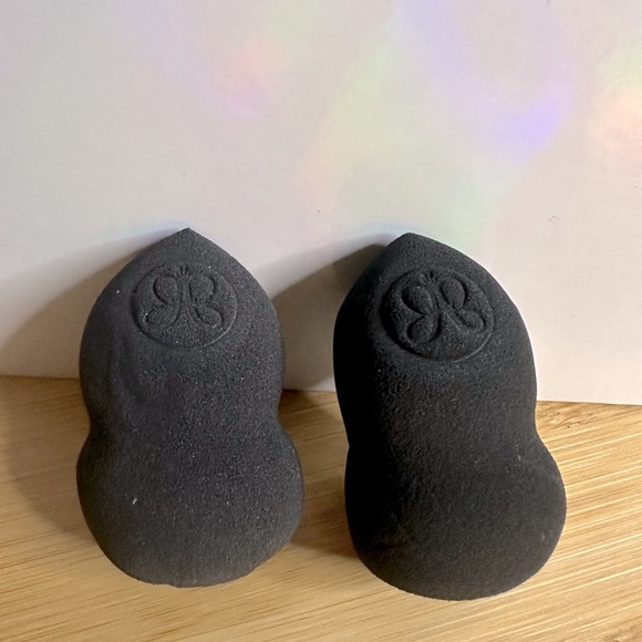 2/$20 • ABH (2) Beauty Blender Sponges - Picture 3 of 5